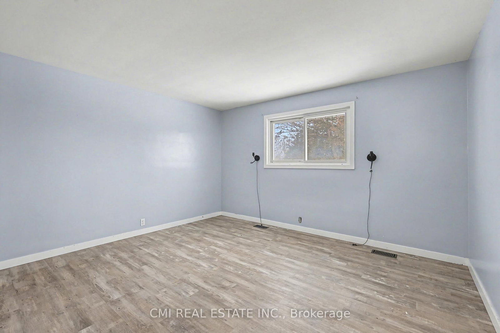 606 GLEN MILLER Road • Trenton, ON photo 21