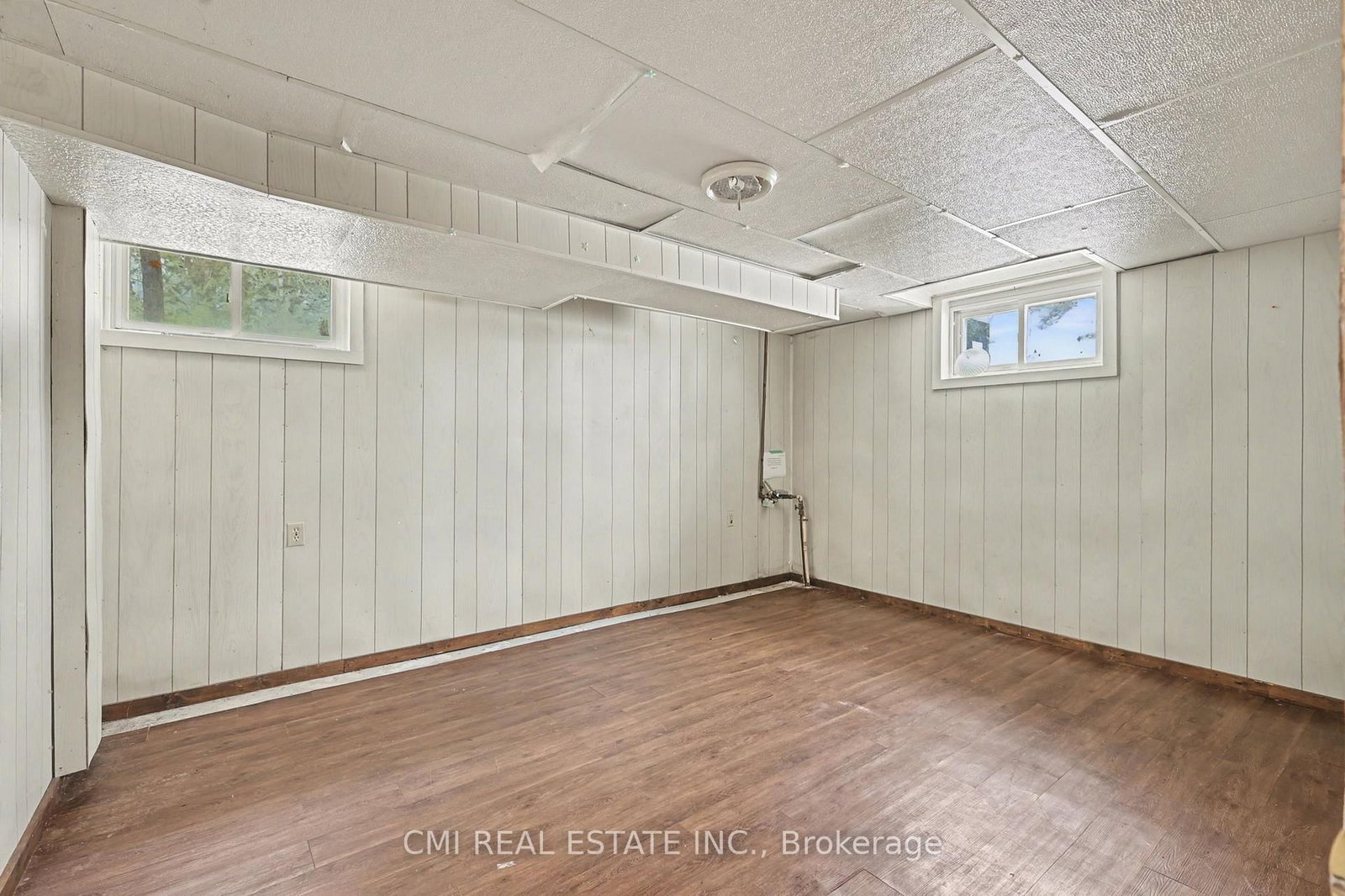 606 GLEN MILLER Road • Trenton, ON photo 29