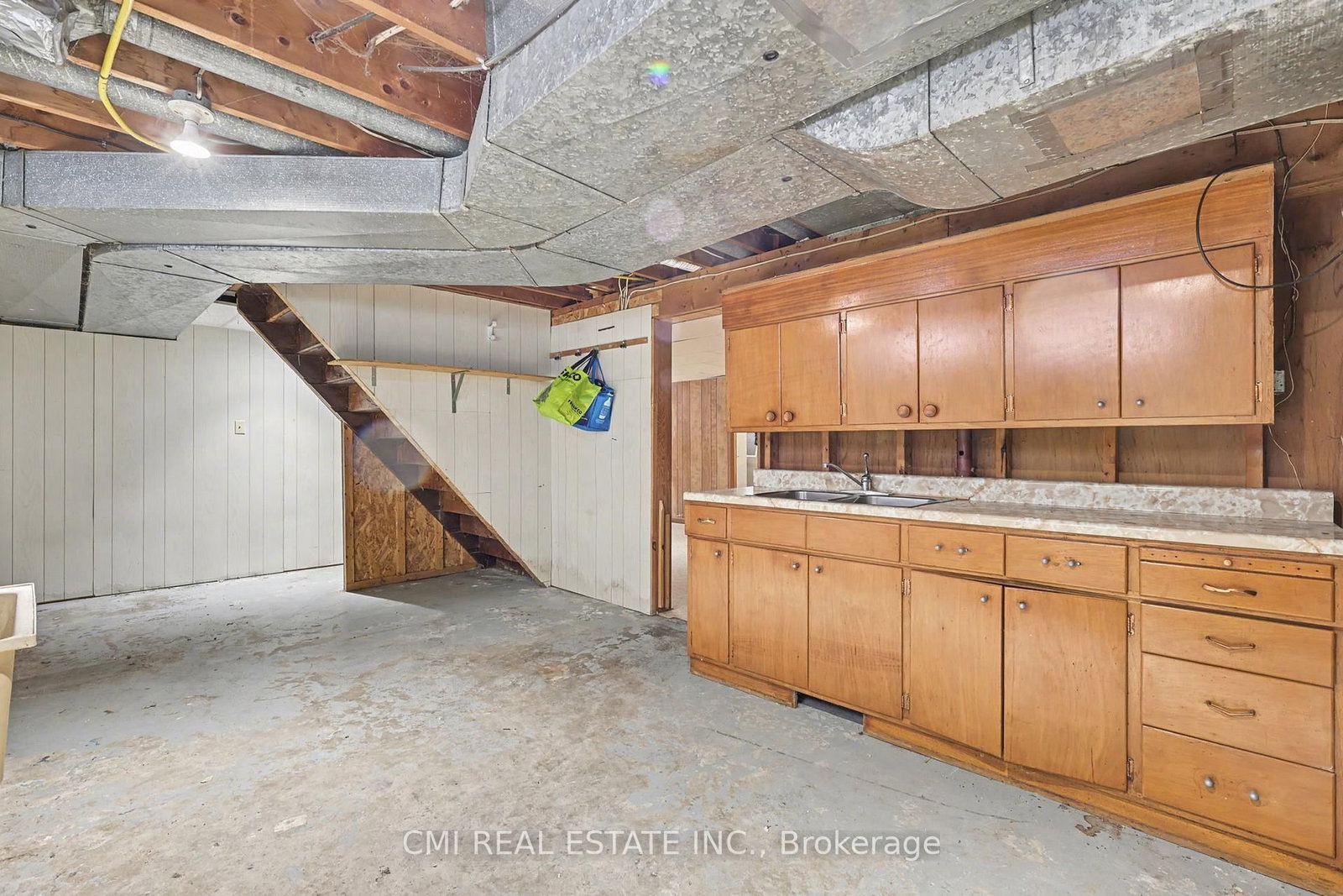 606 GLEN MILLER Road • Trenton, ON photo 36