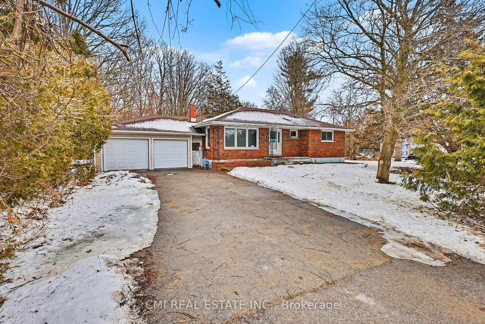 606 GLEN MILLER Road • Trenton, ON photo 5