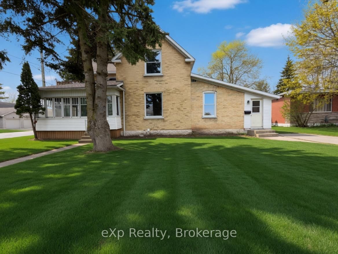 572 9th Avenue • Hanover, ON photo 11