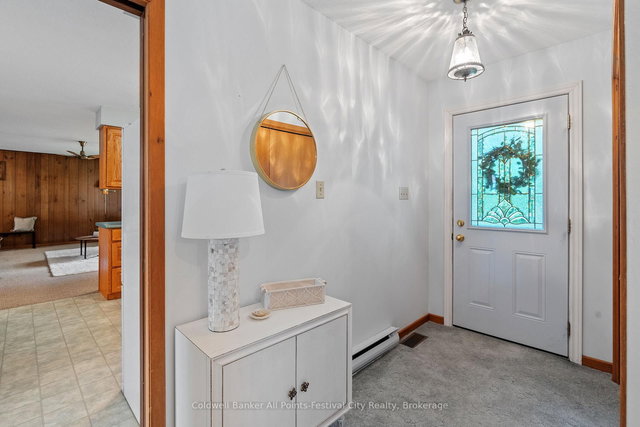 4 Suncoast Drive W