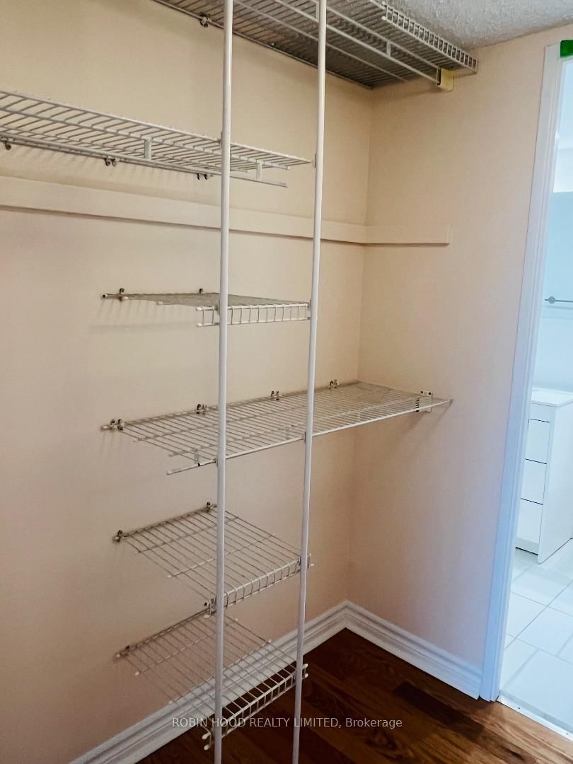530 Laurier Avenue W • #910 • Ottawa, ON photo 24