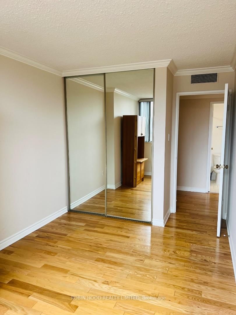 530 Laurier Avenue W • #910 • Ottawa, ON photo 26