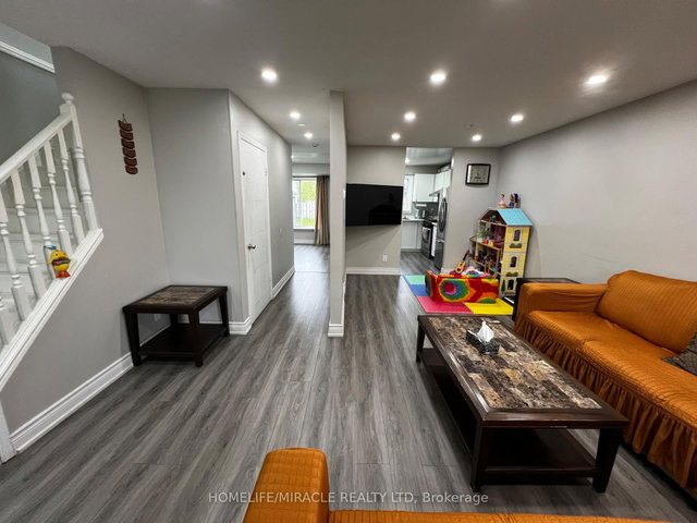 14 Moreau Crescent