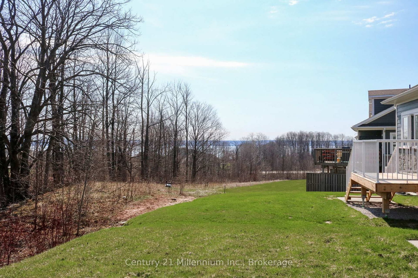 321 Telford Trail • Georgian Bluffs, ON photo 37