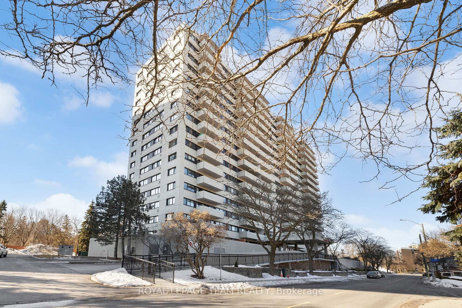 40 Landry Street, Unit 1114