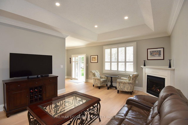 49 Riveroaks Drive