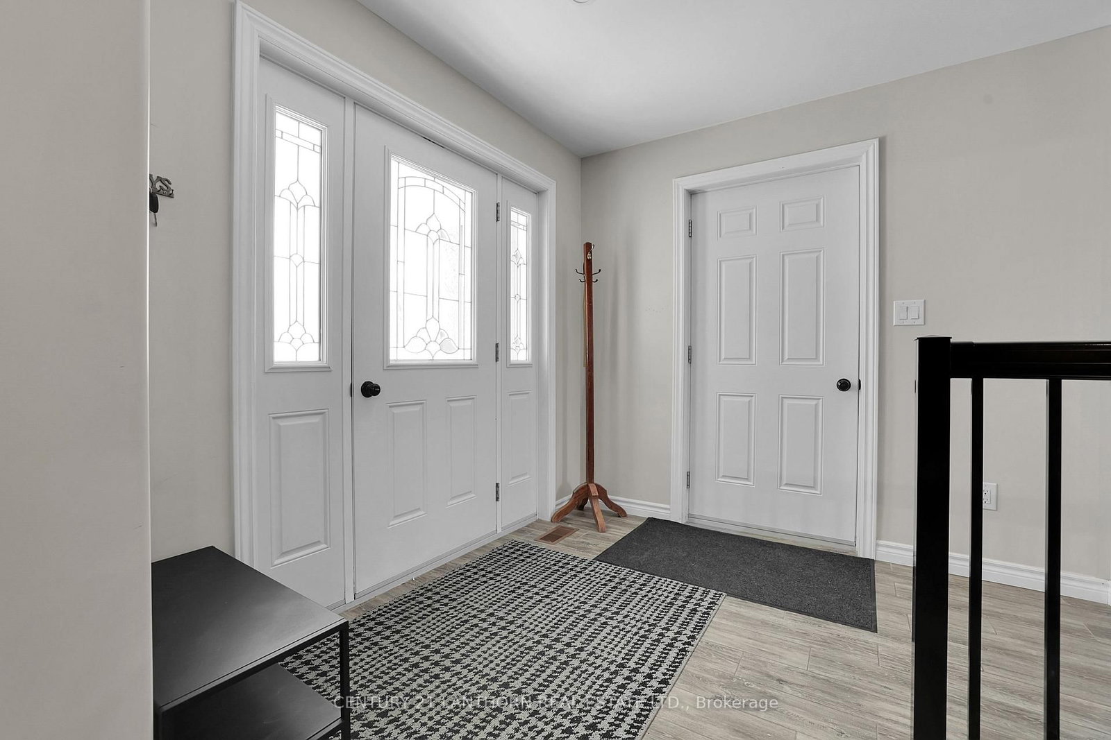 90 Seymour Street W • Madoc, ON photo 10
