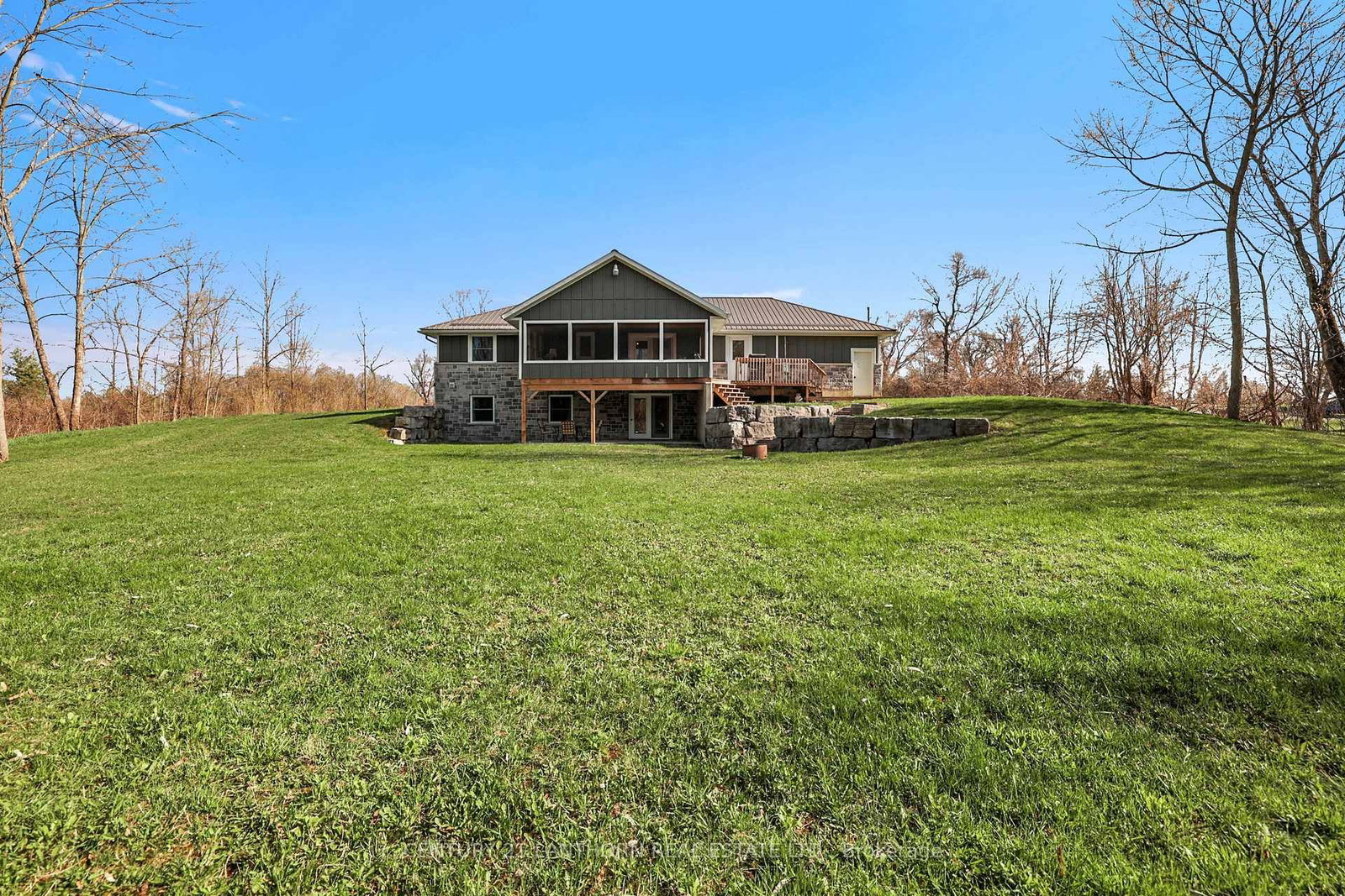 90 Seymour Street W • Madoc, ON photo 47