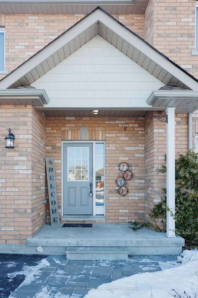 11 Moynes Court