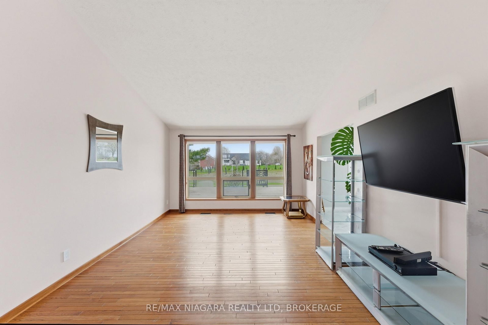 4850 Mountainview Road • Lincoln, ON photo 10