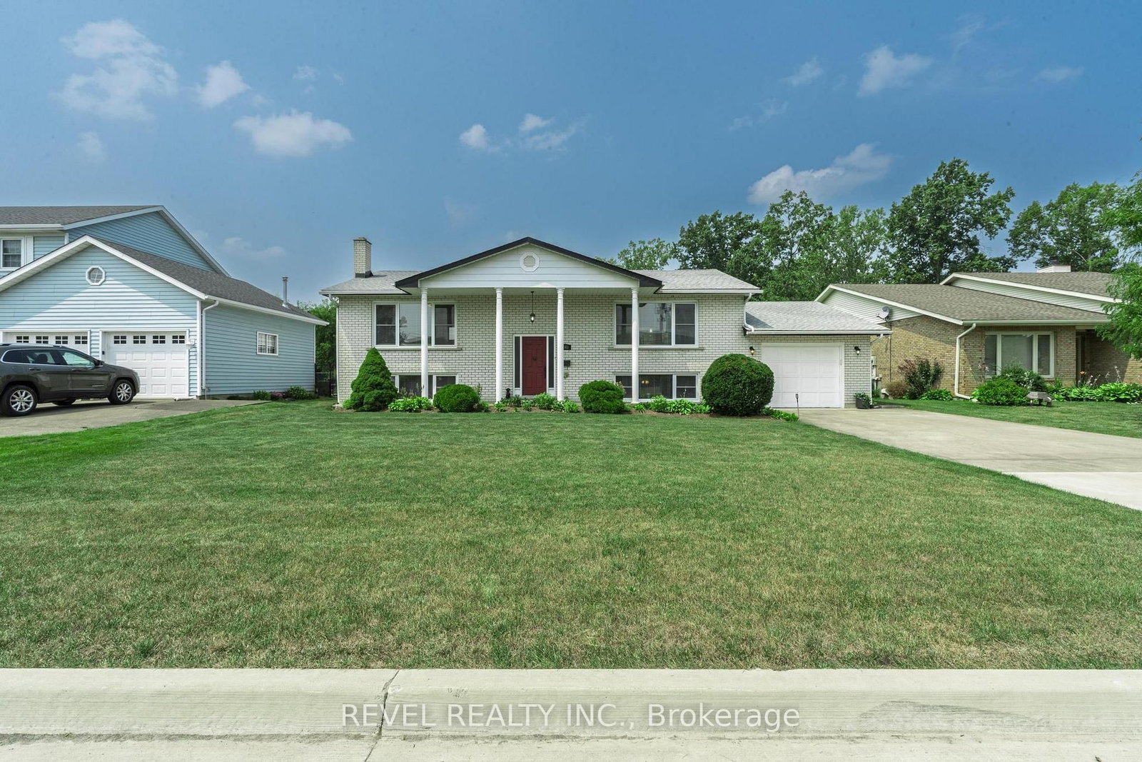 Detached House for sale at 3641 Rapids View Drive, Niagara Falls, Ontario, L2G 7M8 - Chippawa - MLS: X13080726