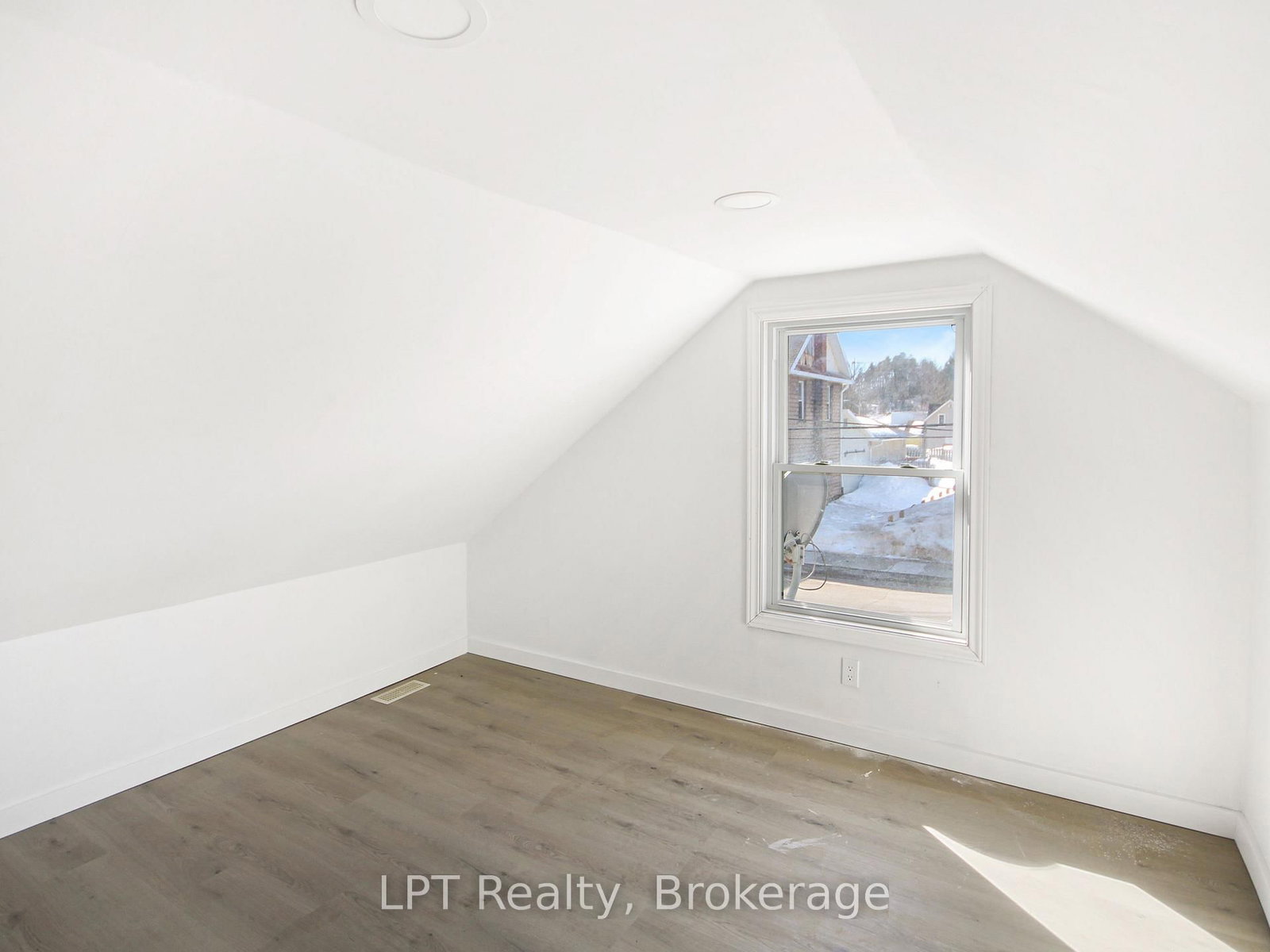 163 Garafraxa Street • Chatsworth, ON photo 24