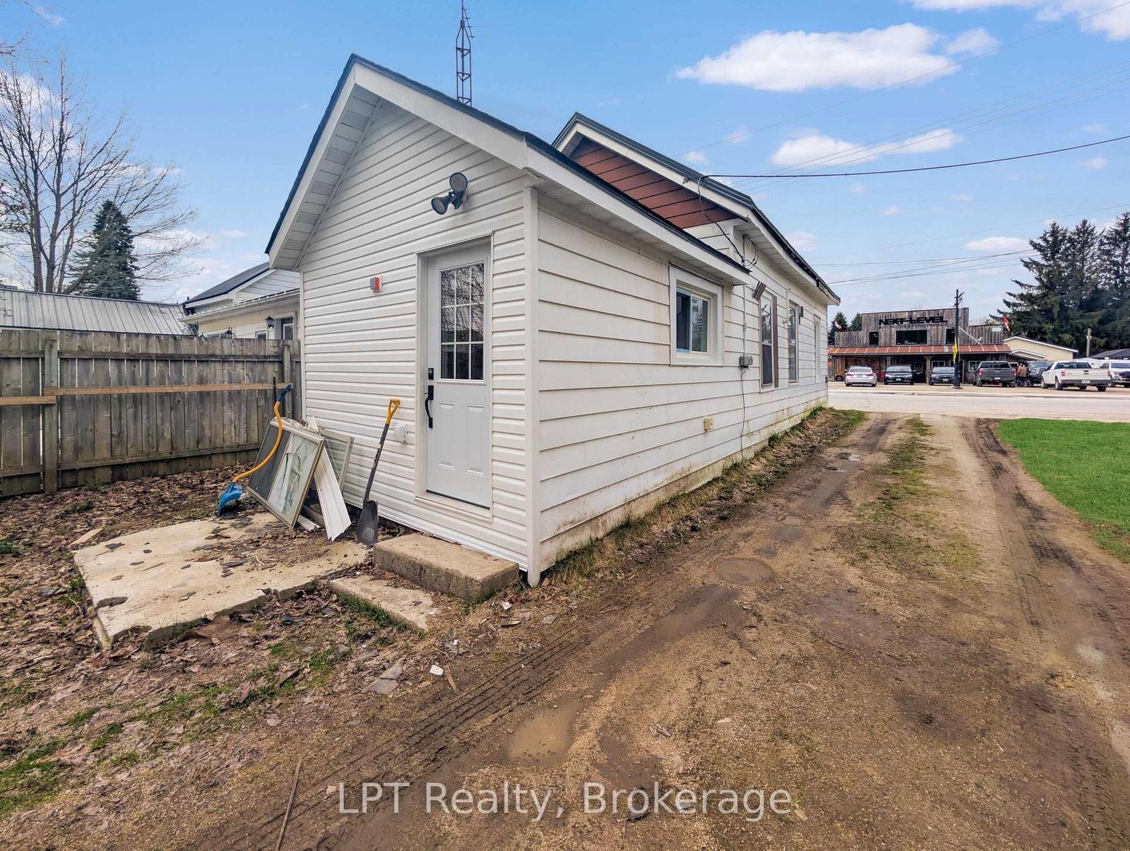 163 Garafraxa Street • Chatsworth, ON photo 32