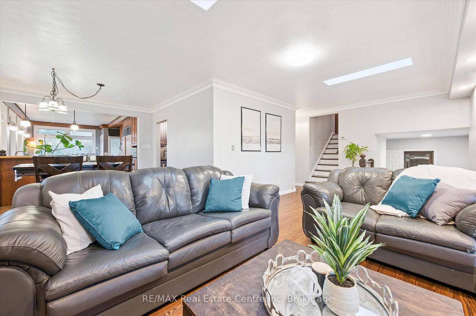 500 WATSON Parkway S • Guelph, ON photo 4
