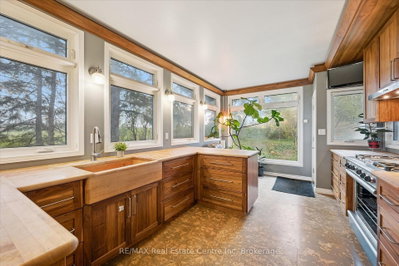 500 WATSON Parkway S • Guelph, ON photo 5