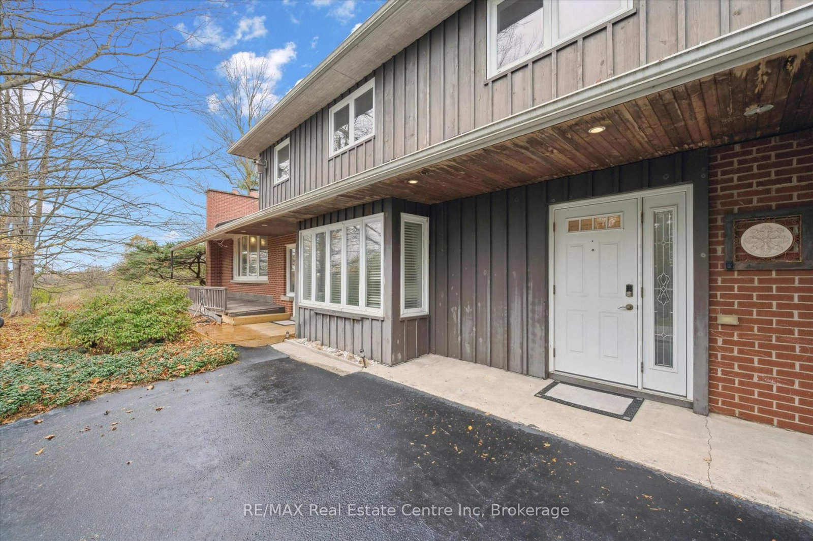 500 WATSON Parkway S • Guelph, ON photo 9