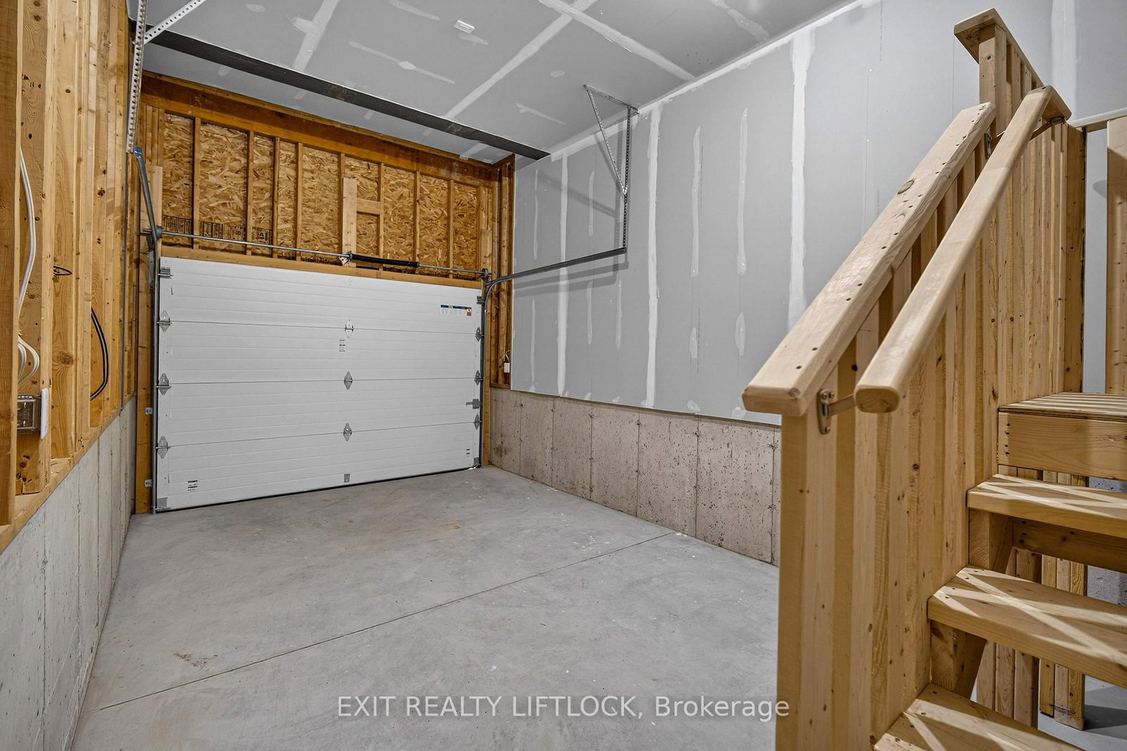 220 O'Neil Street • Peterborough, ON photo 37