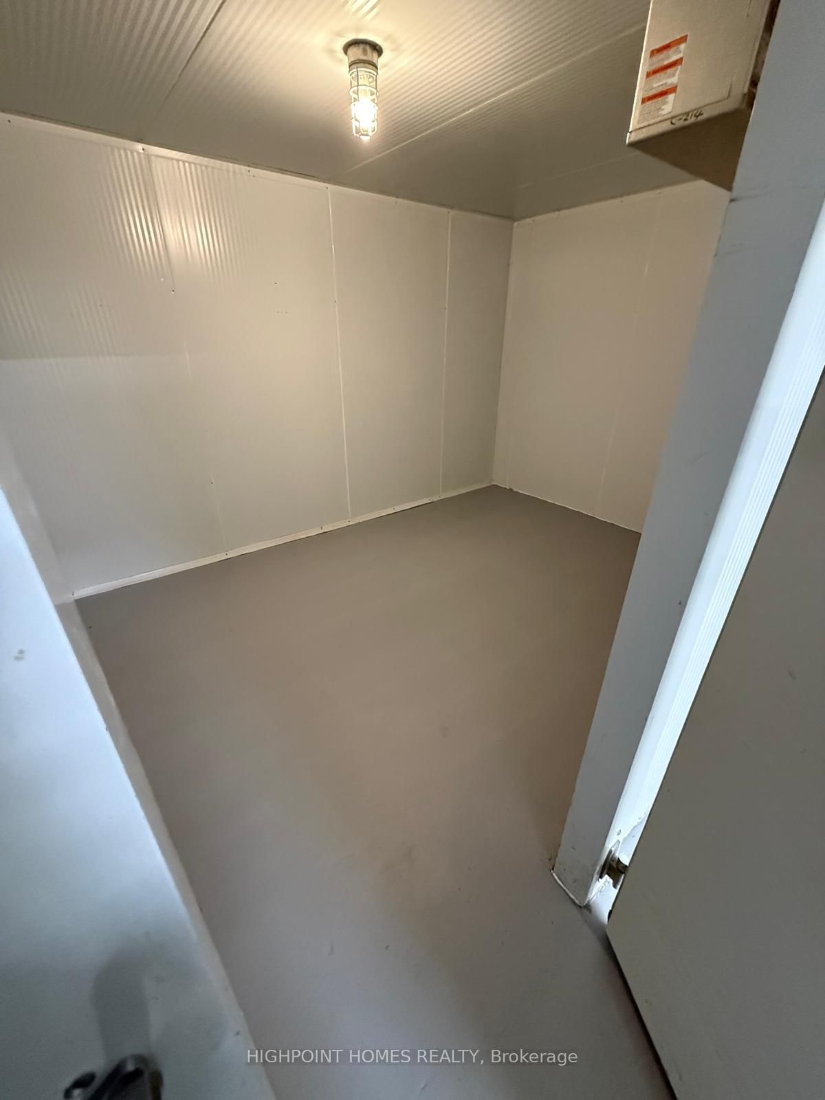 175 Borden Avenue S - Photo 11