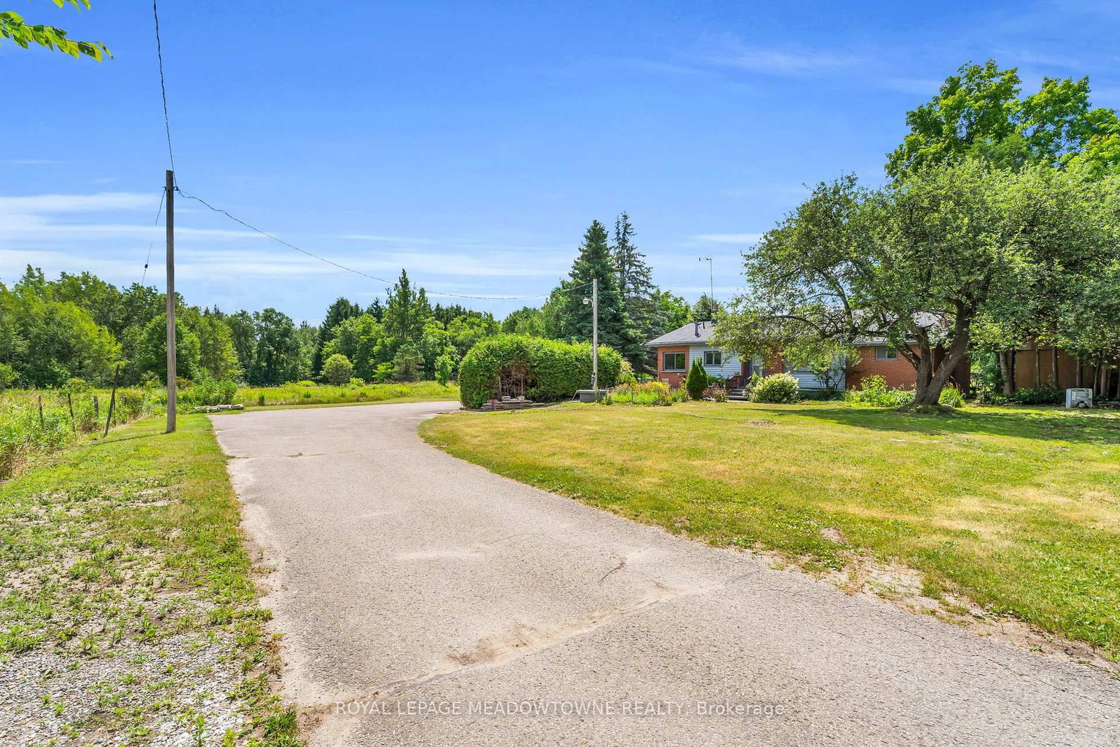 9483 Wellington Rd 124 • Erin, ON photo 6