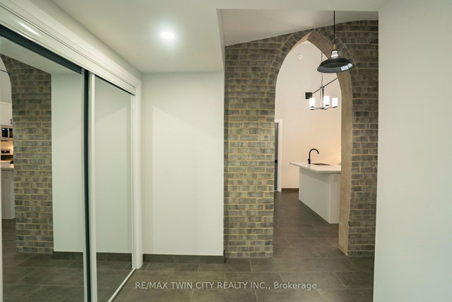 5 - 130 Elgin Street