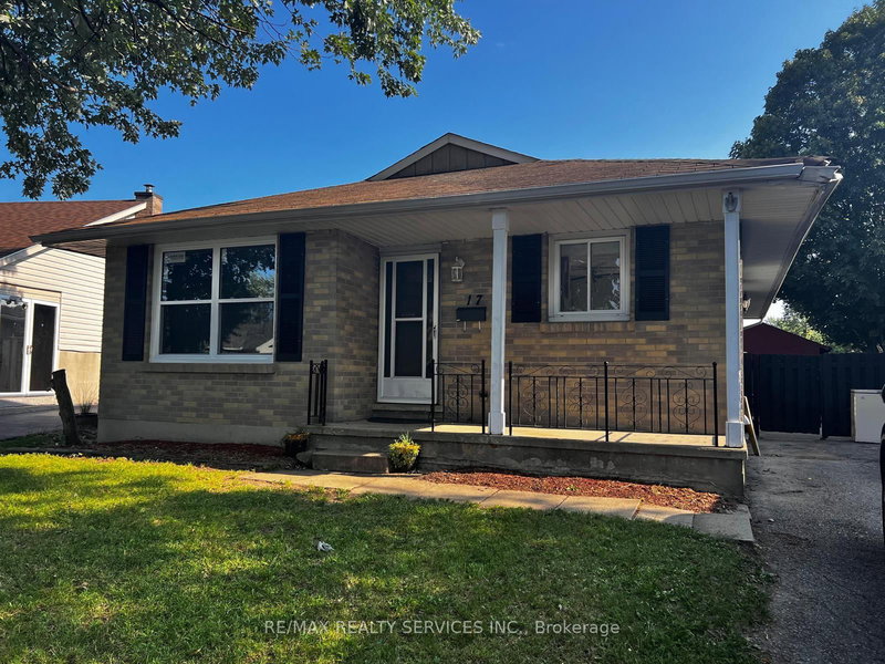 home for lease on Upper-17 Renny Crescent