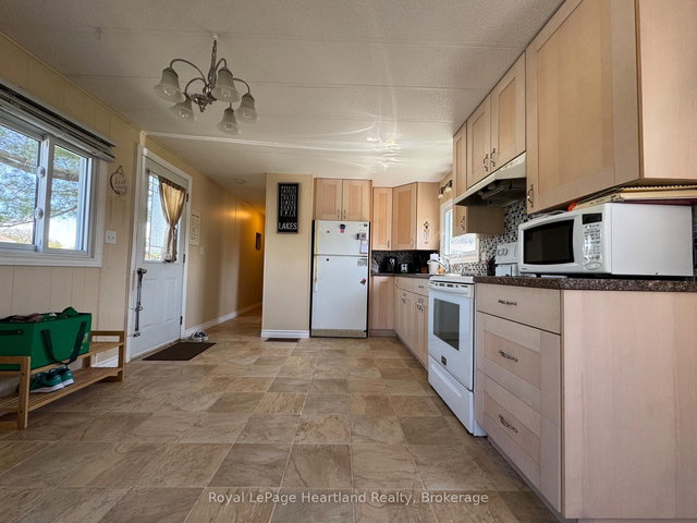36 - 39724 Amberley Road