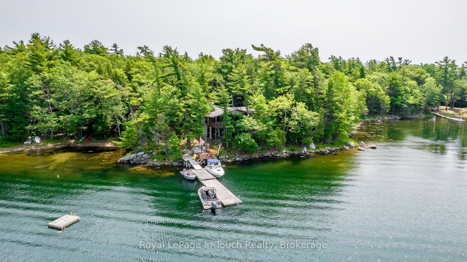B207-7 WAHSOUNE Island • The Archipelago, ON photo 39
