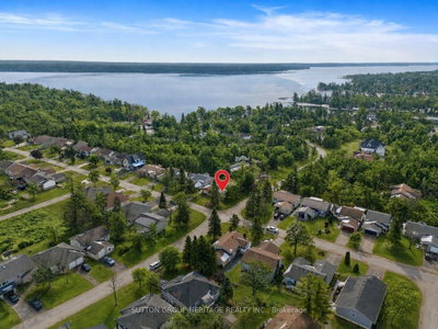 48 CEDARTREE Lane • Kawartha Lakes, ON photo 2