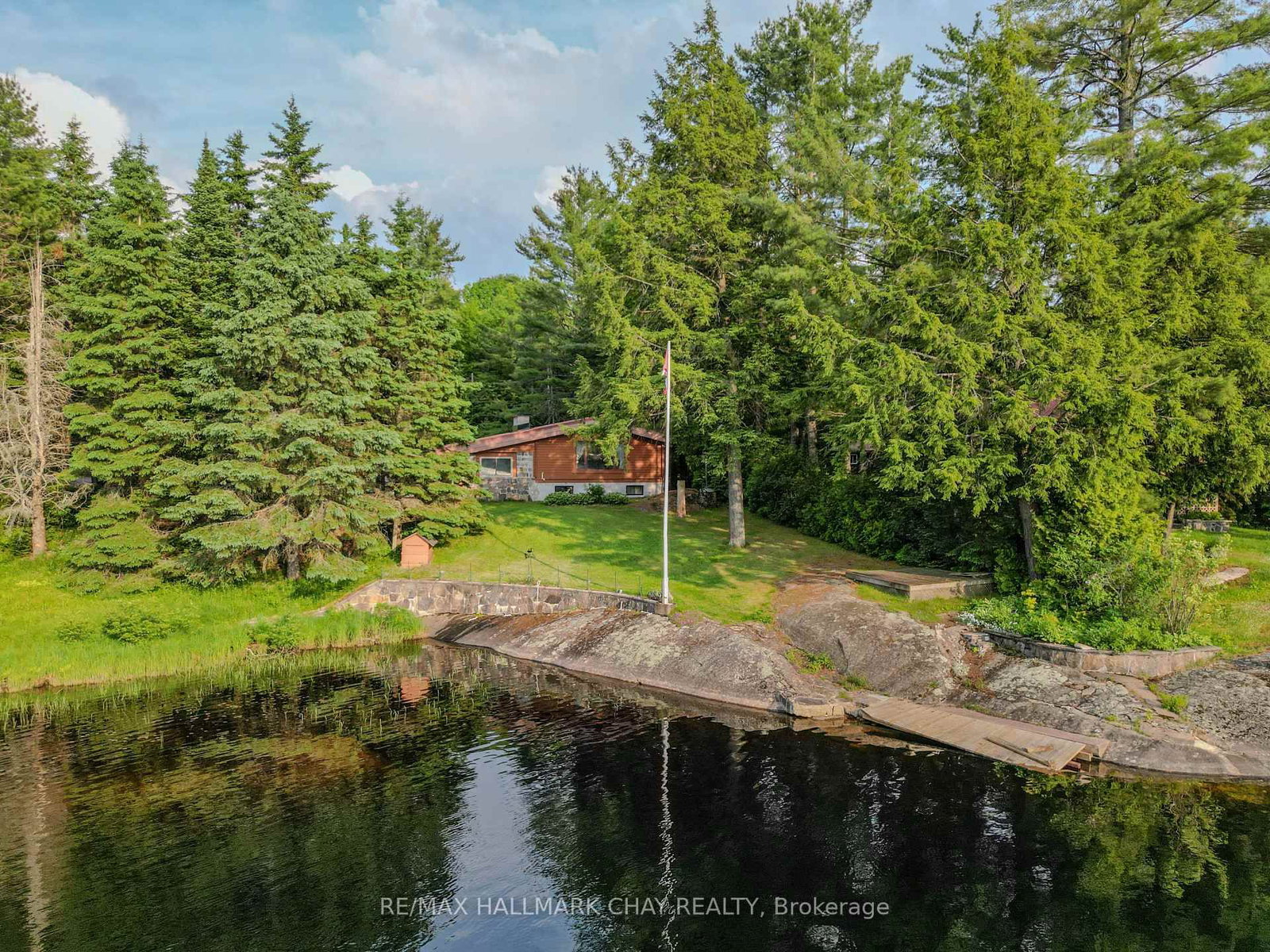 1070 Chaikof Road • Bracebridge, ON photo 1