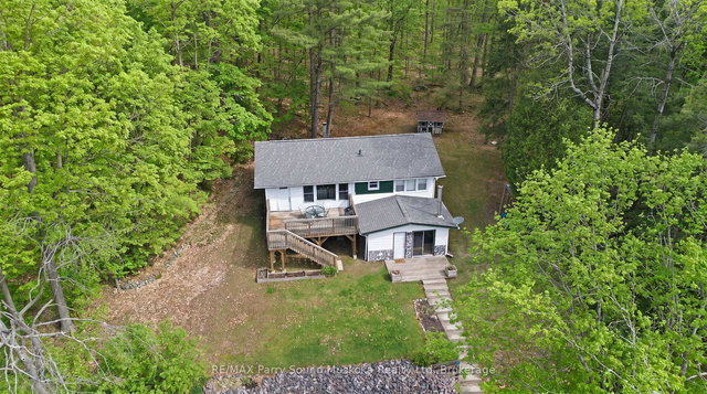 1 Woods Lane