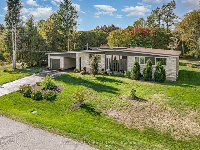 121 Grenfell Crescent