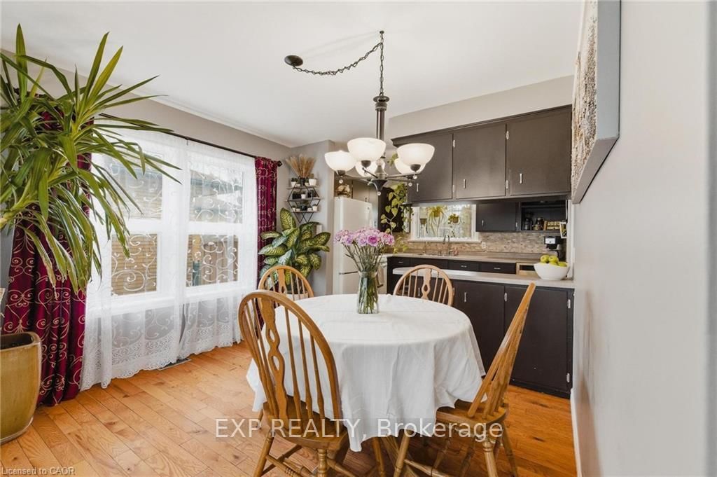 120 Elgin Crescent - Photo 11