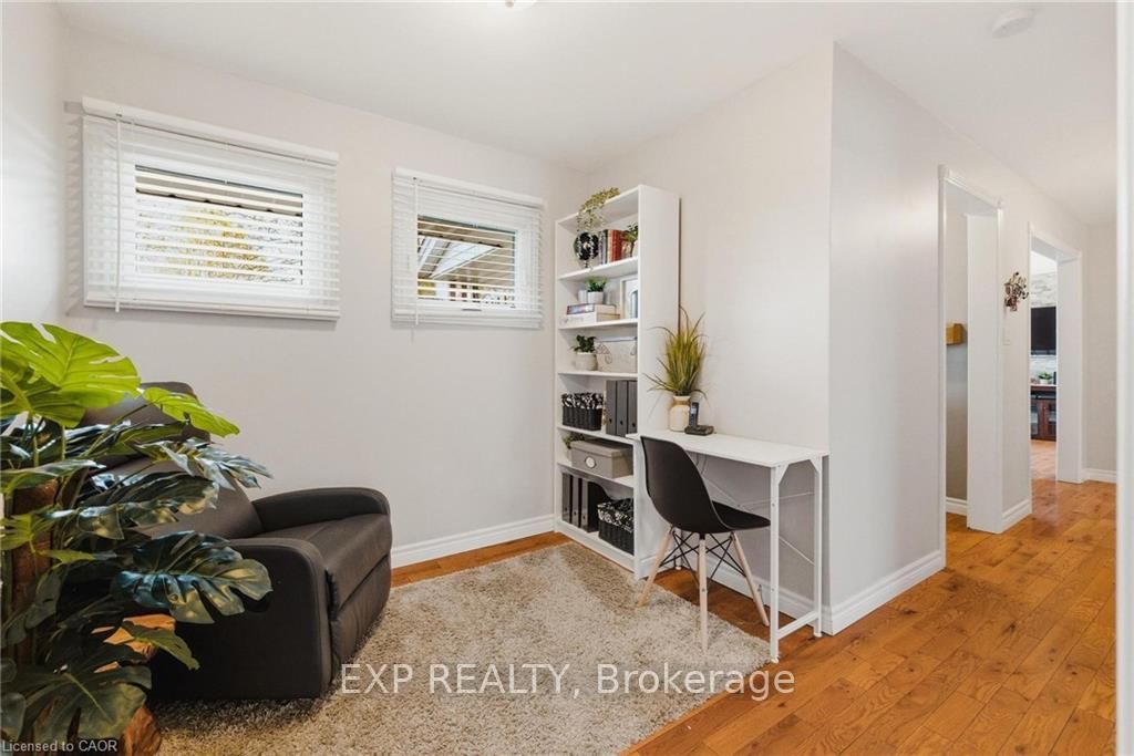 120 Elgin Crescent - Photo 13
