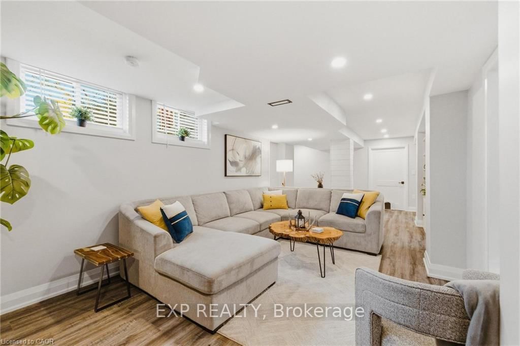 120 Elgin Crescent - Photo 20