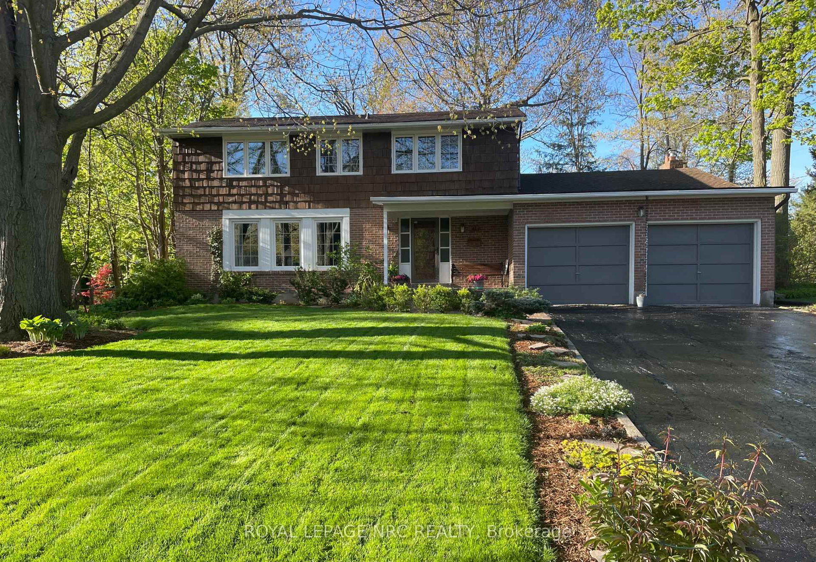 10 Briarfield Crescent • St. Catharines, ON photo 2