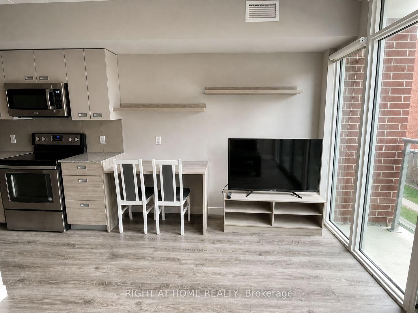 308 Lester Street, Unit 421 - Photo 4