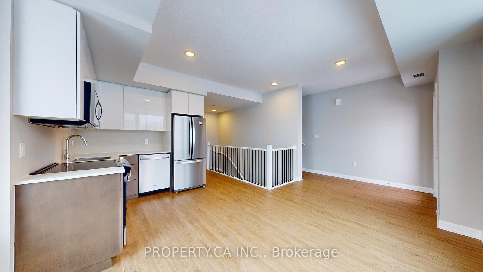 708 Woolwich Street, Unit 303 - Photo 13