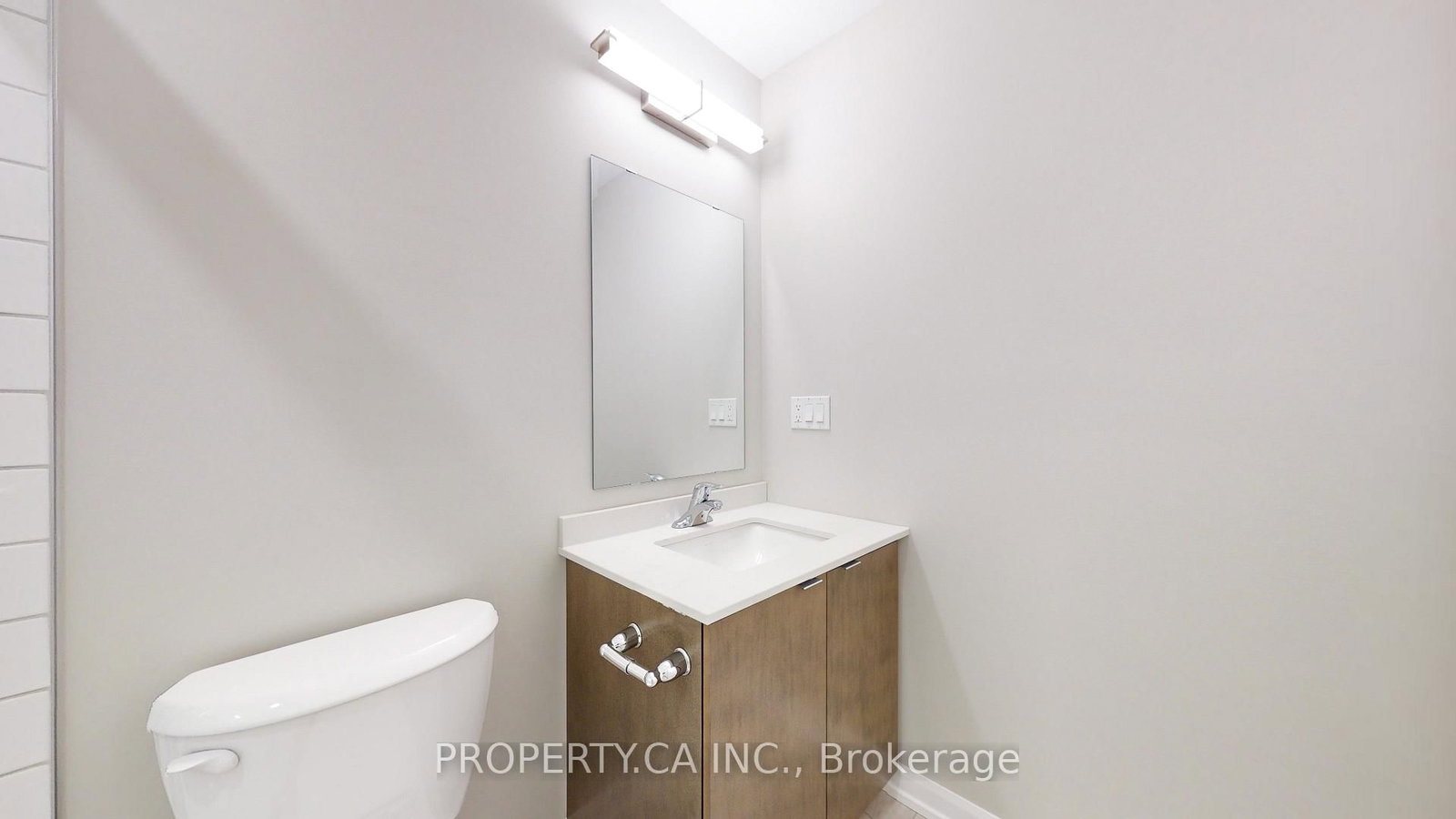 708 Woolwich Street, Unit 303 - Photo 32