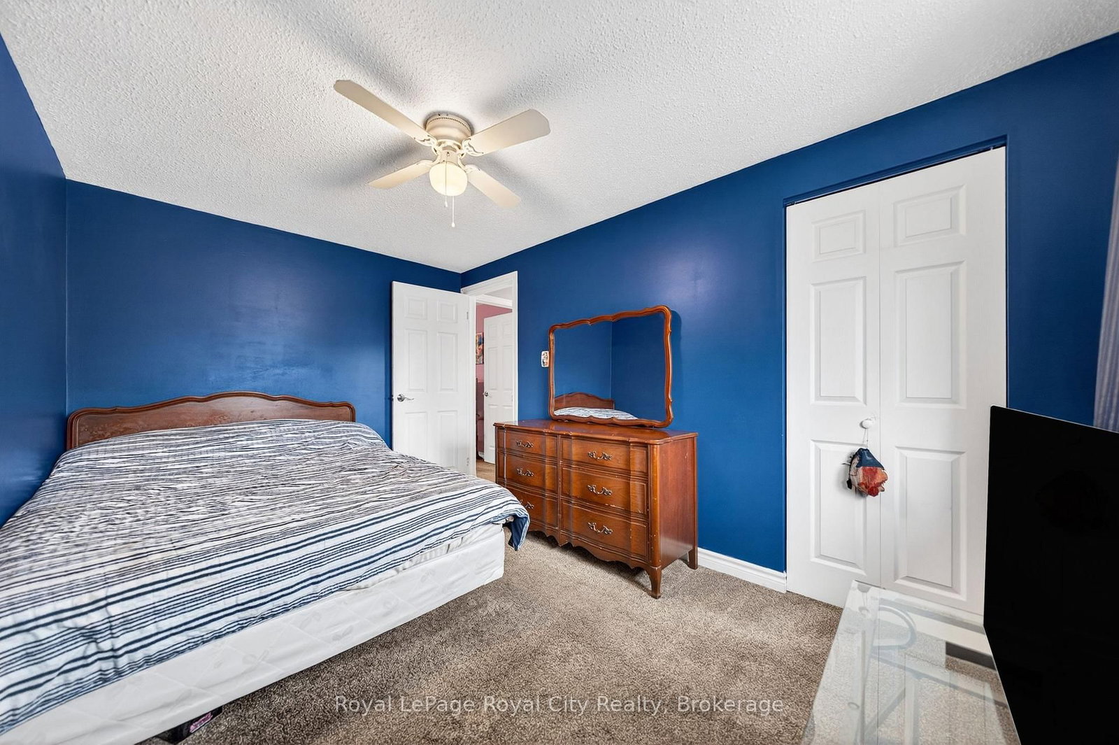 16 Sanderson Drive • Guelph, ON photo 16