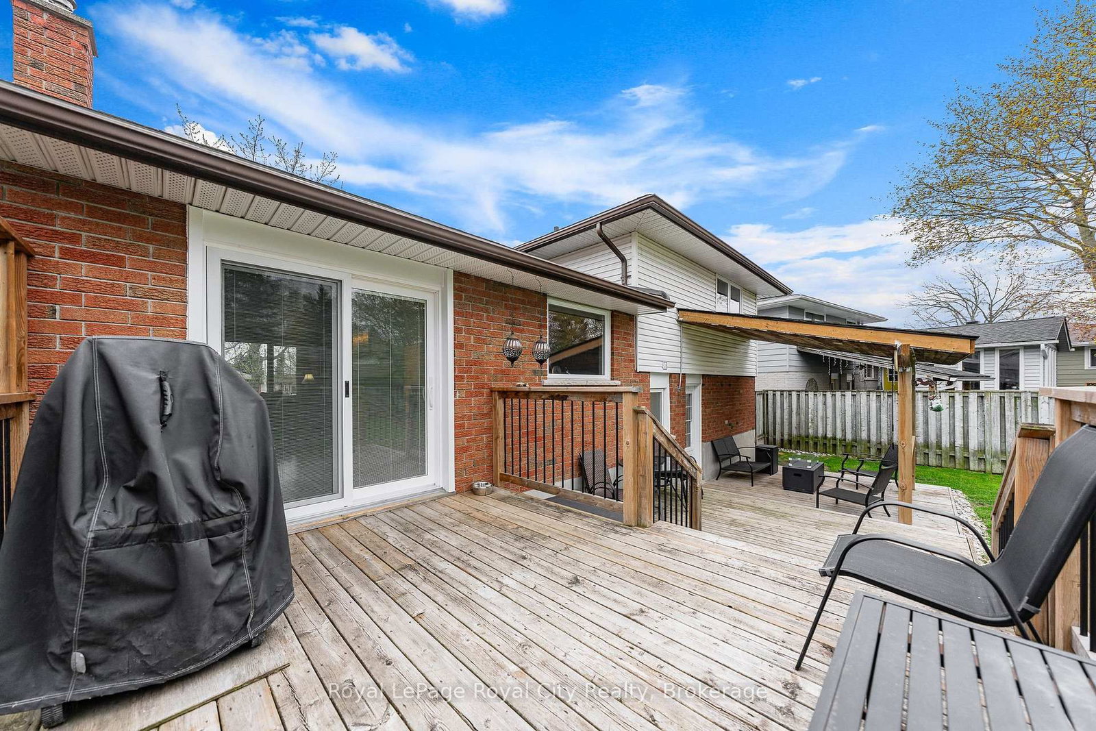 16 Sanderson Drive • Guelph, ON photo 25