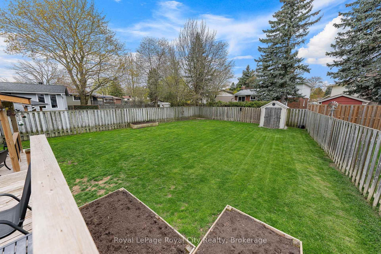16 Sanderson Drive • Guelph, ON photo 27