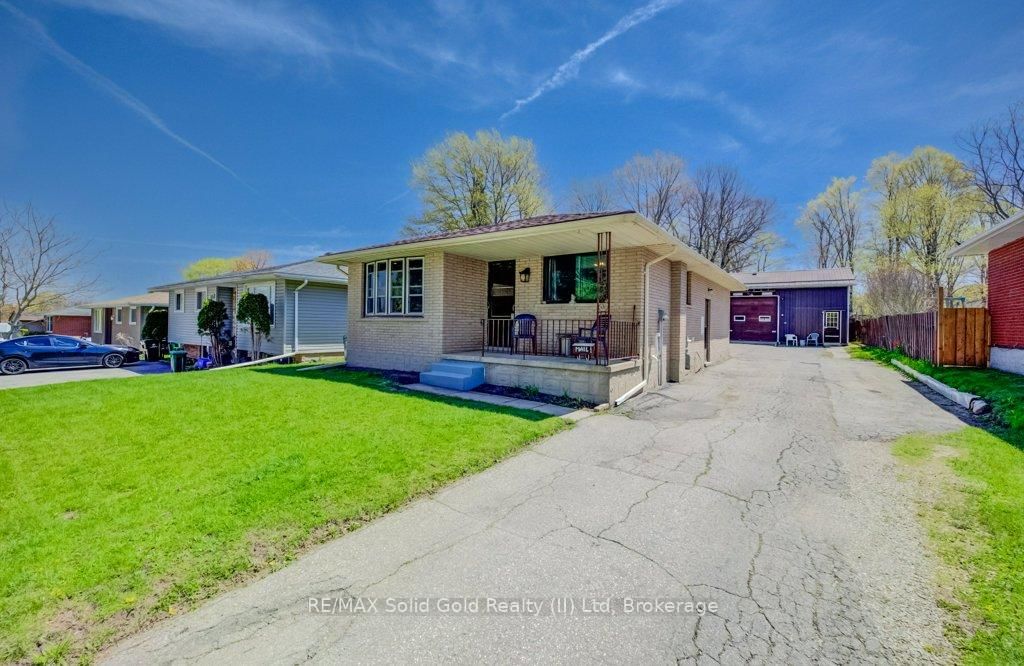 Detached House for sale at 291 Westwood Drive, Kitchener, Ontario, N2M 2L3 - MLS: X13083118