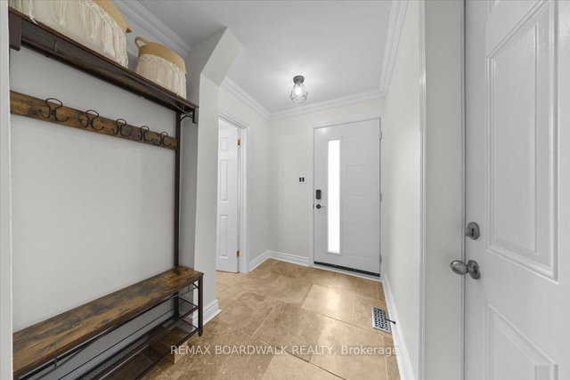 407 Sanderling Court