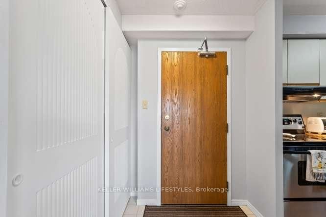 602 - 521 Riverside Drive, London North — photo 6