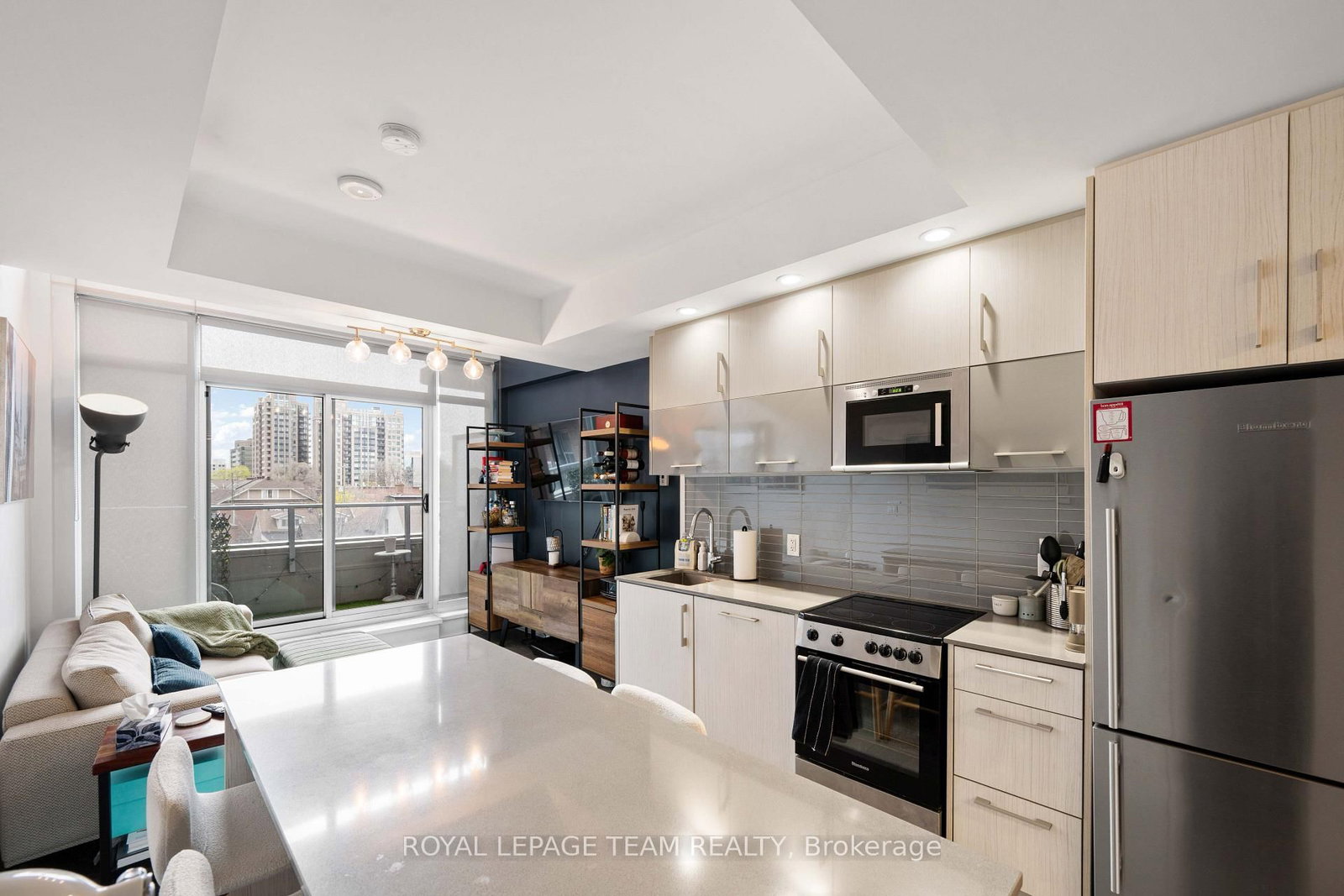 255 Bay Street N, Unit 409 - Photo 18