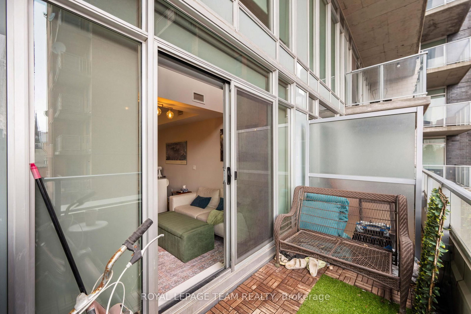 255 Bay Street N, Unit 409 - Photo 32