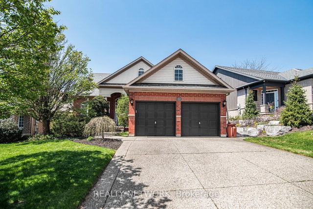 102 Moore Crescent