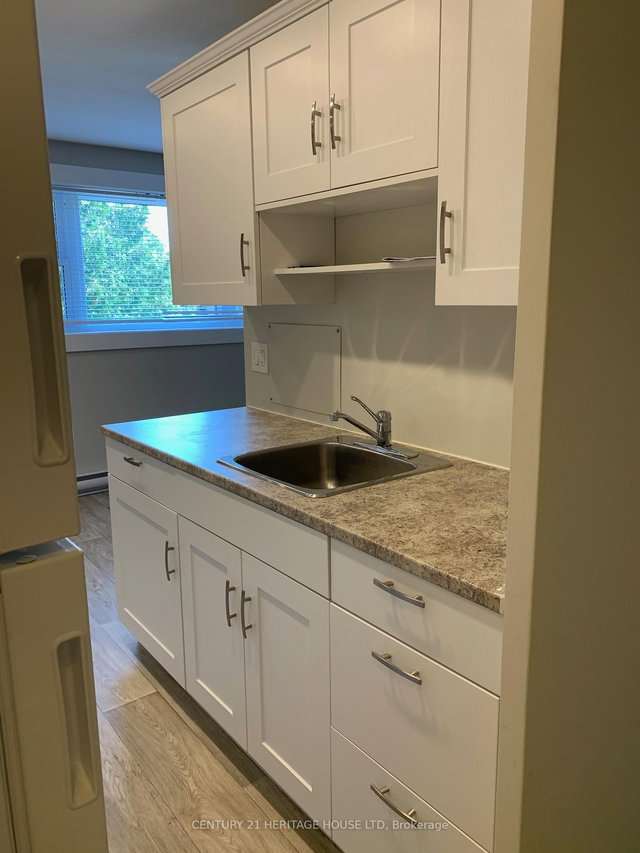 10 - 51 Chesterfield Avenue